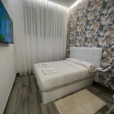 Habitacion Praga Style Madrid Bagian luar foto