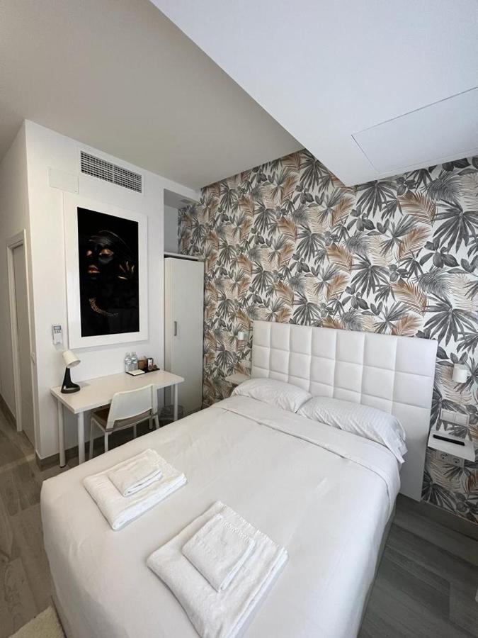 Habitacion Praga Style Madrid Bagian luar foto